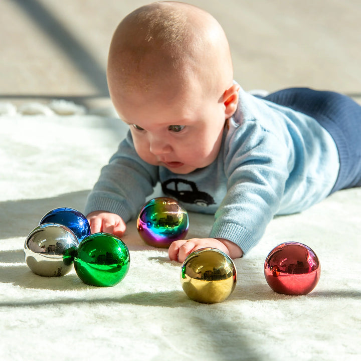 Set van 6 glanzende Tickit sensorische ballen in metallic kleuren met spiegelend oppervlak