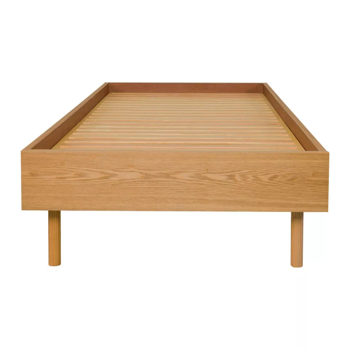 "Hai No Ki Junior Bed in Natural Ash 90 x 200 cm met massieve esdoorn poten en MDF fineer"