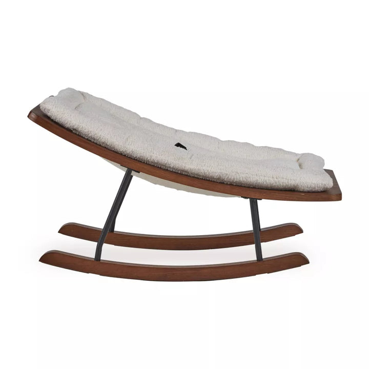 Quax Rocking Baby Bouncer in Bouclé, essen houten frame, afneembare en wasbare hoes.