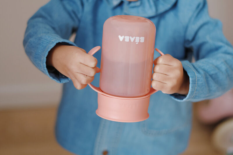 Roze Béaba 360° leerbeker met handgrepen en afsluitdeksel, 340 ml