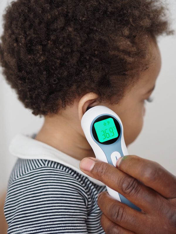Béaba Thermospeed infrarood thermometer voor oor en voorhoofd, met LCD-scherm