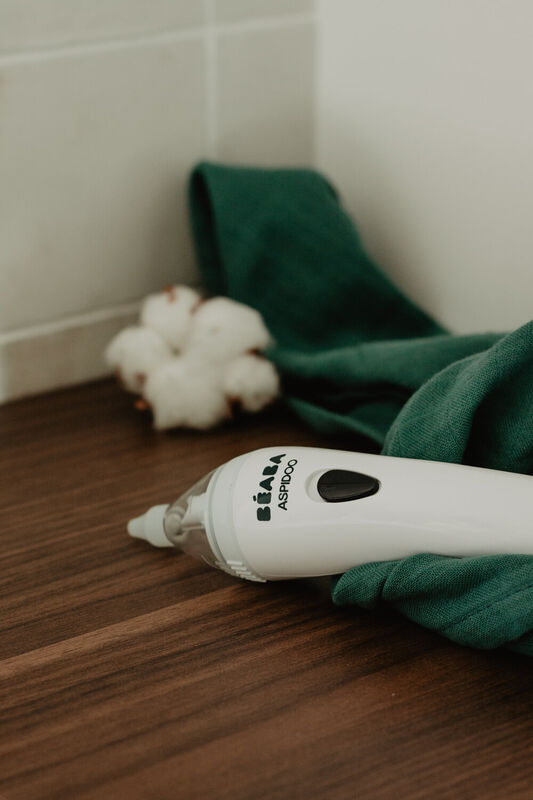Béaba elektrische neussnuiter Aspidoo met siliconen tips en opbergetui