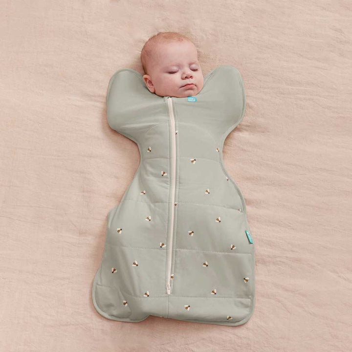 Love To Dream - Slaapzak Swaddle Up 2.5 TOG Warm 3-6m | Olive Bees