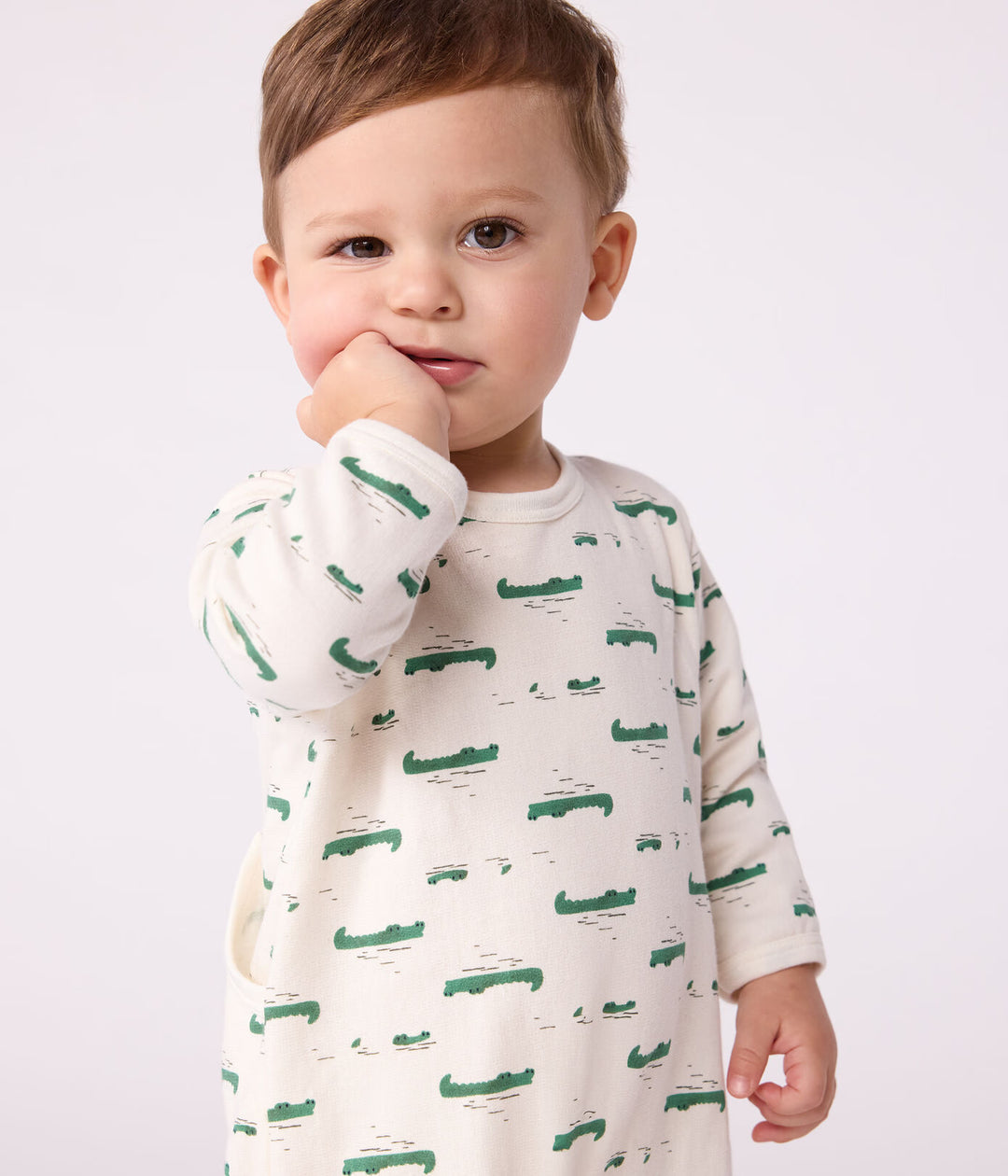 Petit Bateau pyjama met krokodillenprint in Milk / Multico