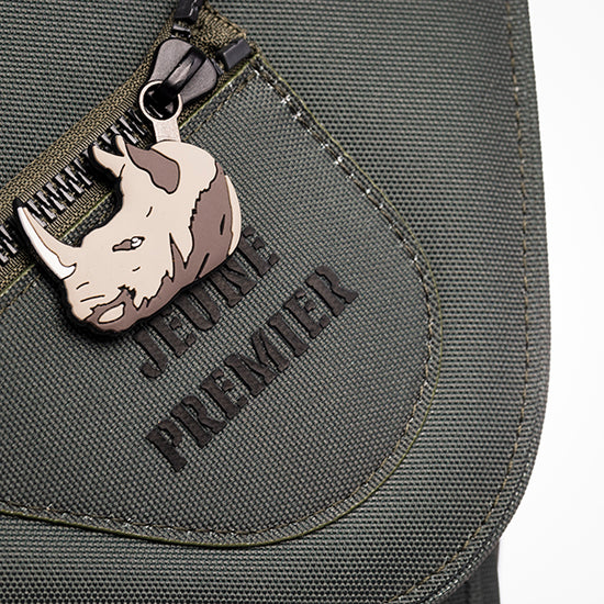 Jeune Premier It Bag Midi Big Five Khaki boekentas voor kinderen met coole safaridieren, waterafstotend en gemaakt van gerecycleerde materialen
