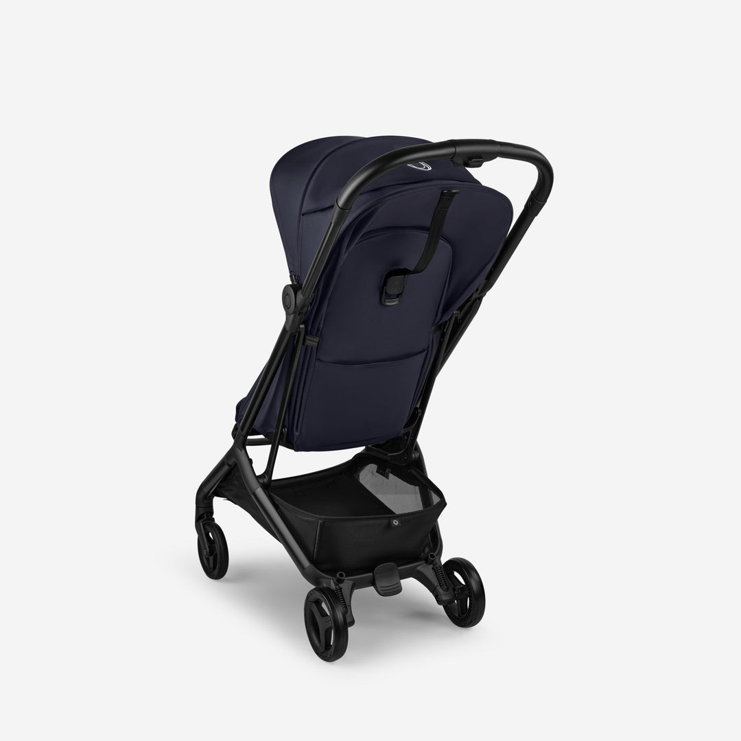 Bugaboo Butterfly2 buggy in Deep Indigo, ingeklapt en gebruiksklaar