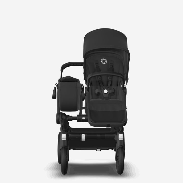 Bugaboo Donkey5 Mono kinderwagen in Black / Midnight Black, om te vormen tot duo kinderwagen, met ruime opbergcapaciteit en UPF 50+ zonnekap.