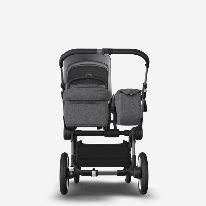 Bugaboo Donkey5 Mono kinderwagen in Graphite / Grey Melange, om te vormen tot duo kinderwagen, met ruime opbergcapaciteit en UPF 50+ zonnekap.