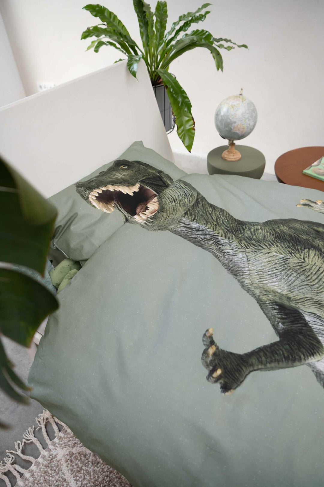 Snurk Dino dekbedovertrek 140x200 cm in Jurassic Green met T-rex print van biologisch katoen