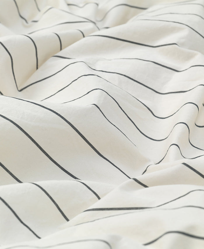Dear April Donsovertrek 140 x 200 cm in Sail Stripes, gemaakt van 100% biologisch katoen.