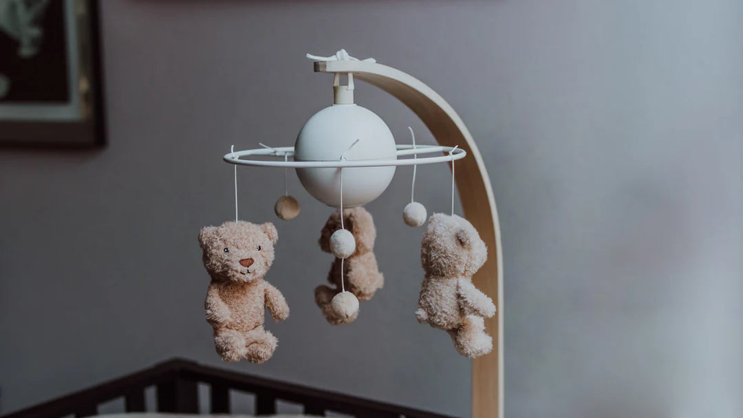 Flow Amsterdam - Houten Muziekmobiel Lou | Pluchen Beertjes