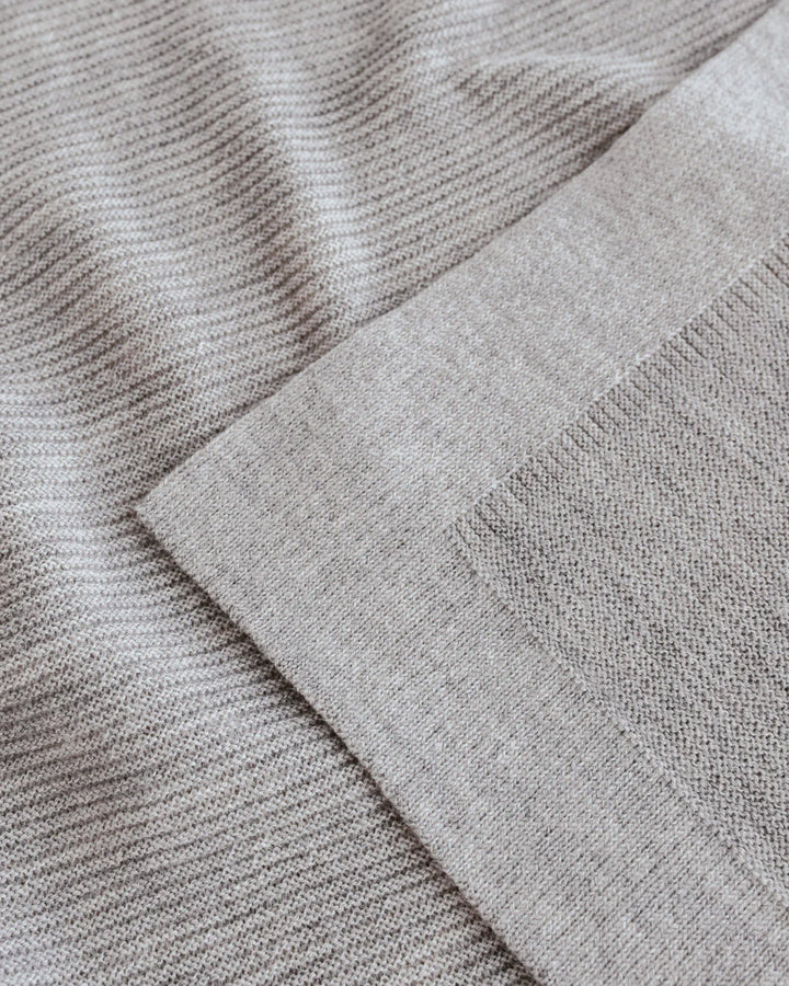 Hvid deken Gust van merinowol in Grey Melange, 70x95 cm