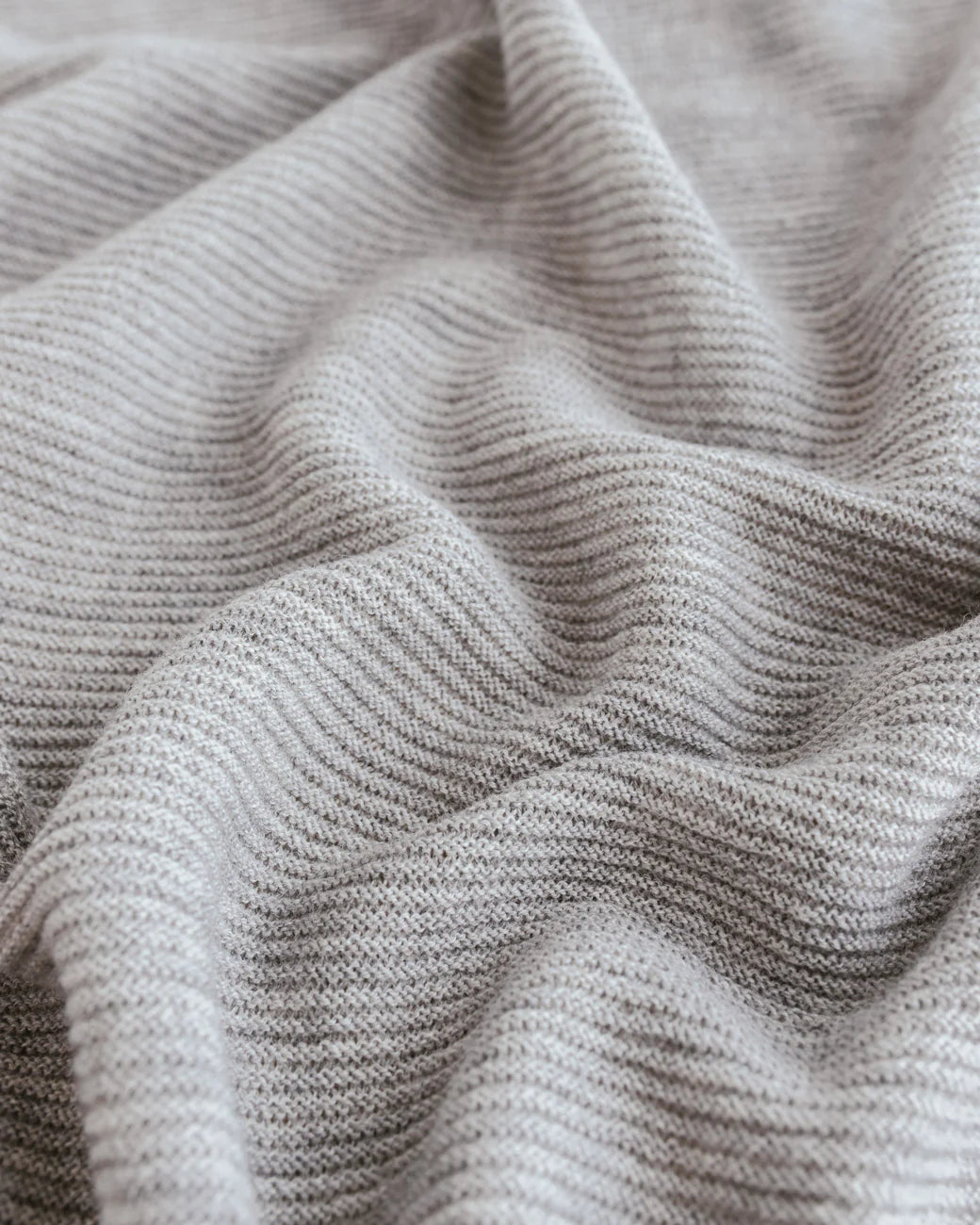 Hvid deken Gust van merinowol in Grey Melange, 70x95 cm