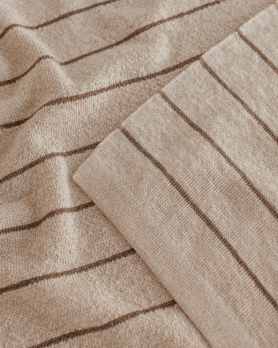 Harry deken van Hvid in Sand/Mocha, jersey breiwerk, 70 x 100 cm