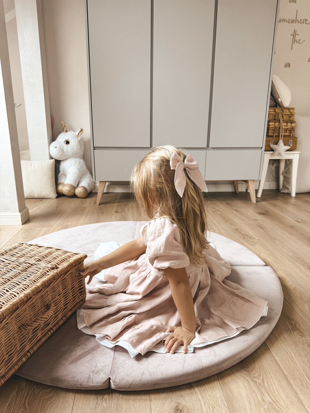 Pinio - Kast 3 Deuren Swing | Grey
