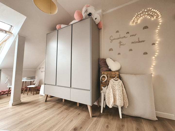 Pinio - Kast 3 Deuren Swing | Grey