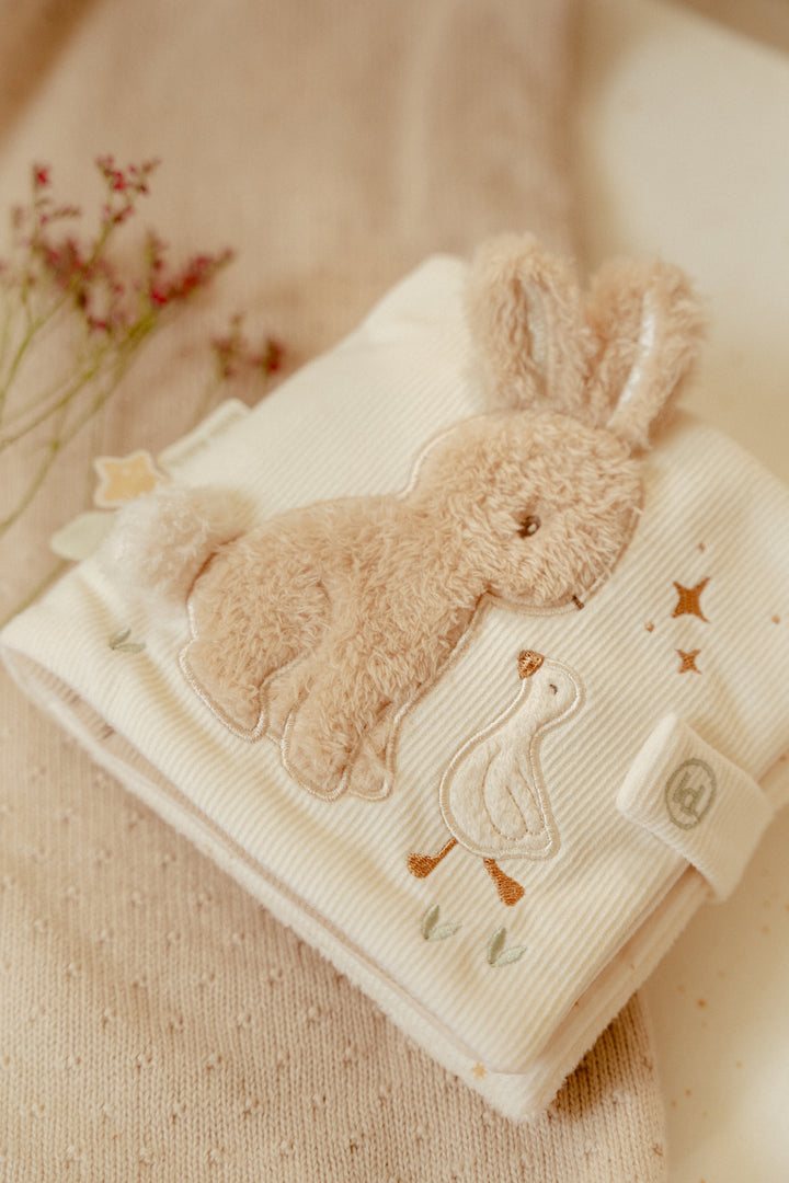 Little Dutch activiteitenboekje Newborn Naturals met rammelaar en spiegeltje