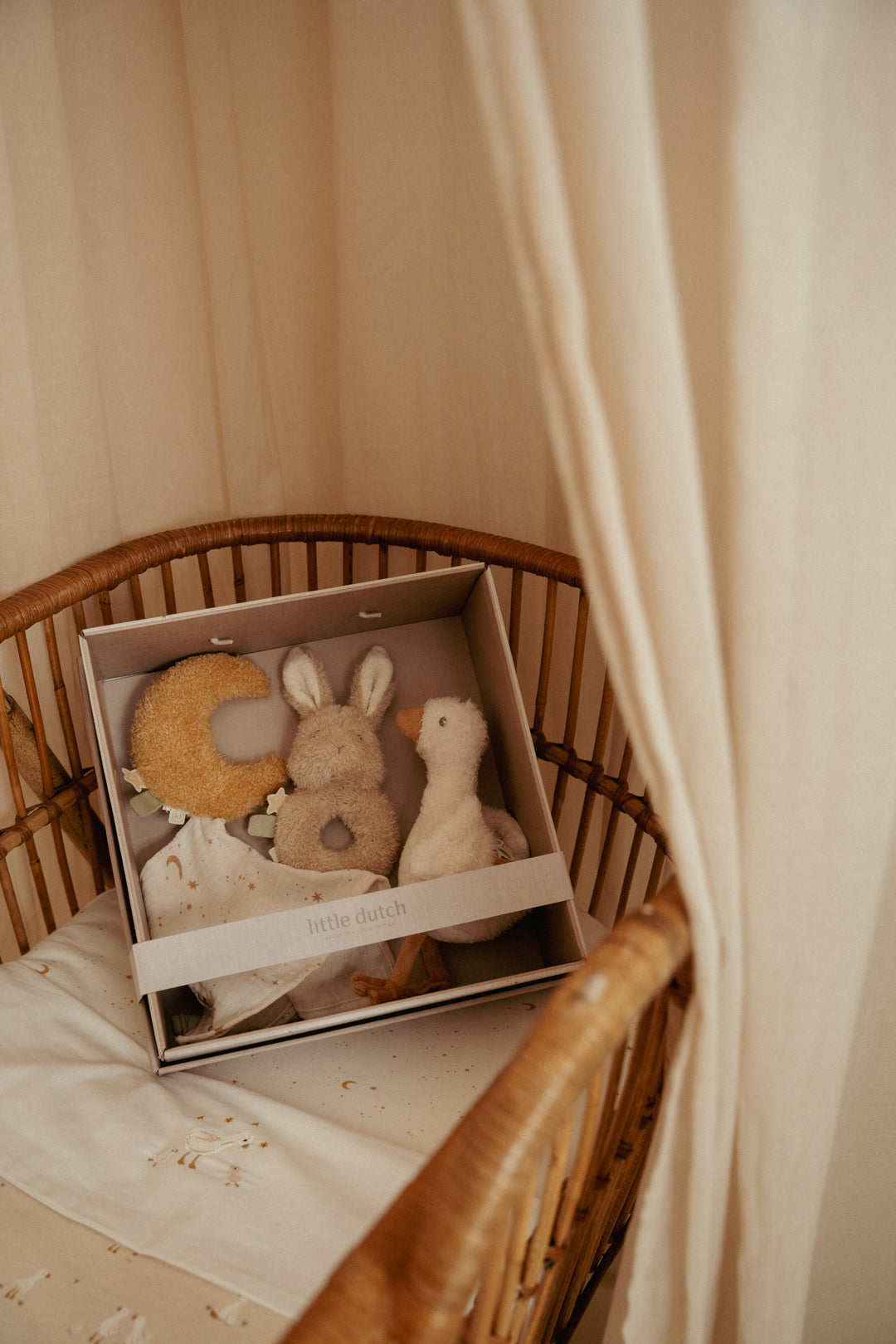 Little Dutch Giftset Newborn Naturals met zachte eerste speeltjes