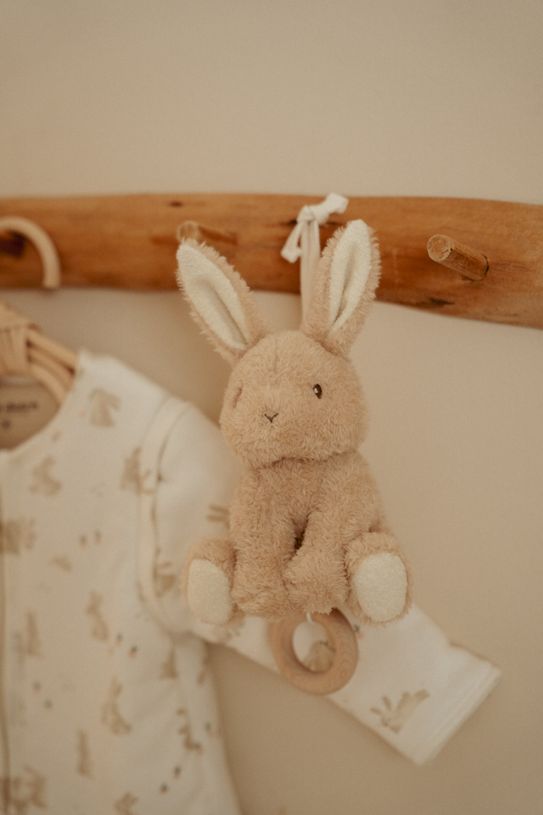 Little Dutch Muziektrekker Baby Bunny met zacht slaapmelodietje