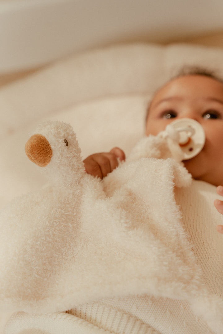 Little Dutch Knuffeldoekje Little Goose in zachte stof voor baby’s
