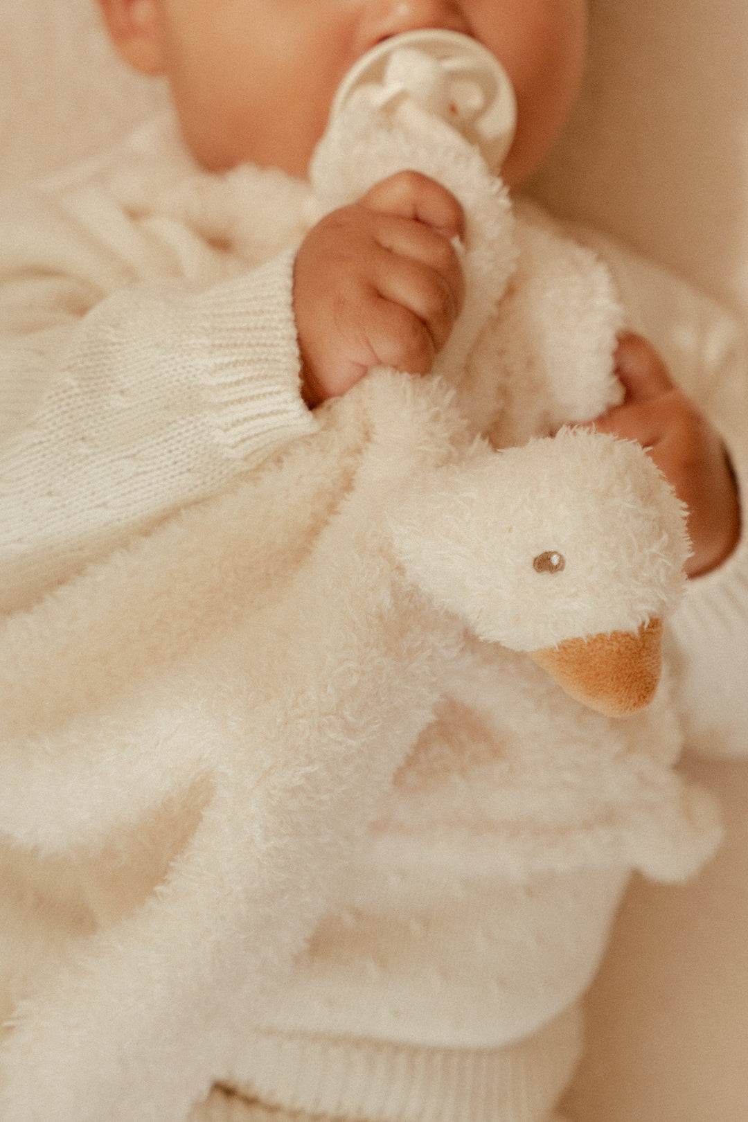Little Dutch Knuffeldoekje Little Goose in zachte stof voor baby’s