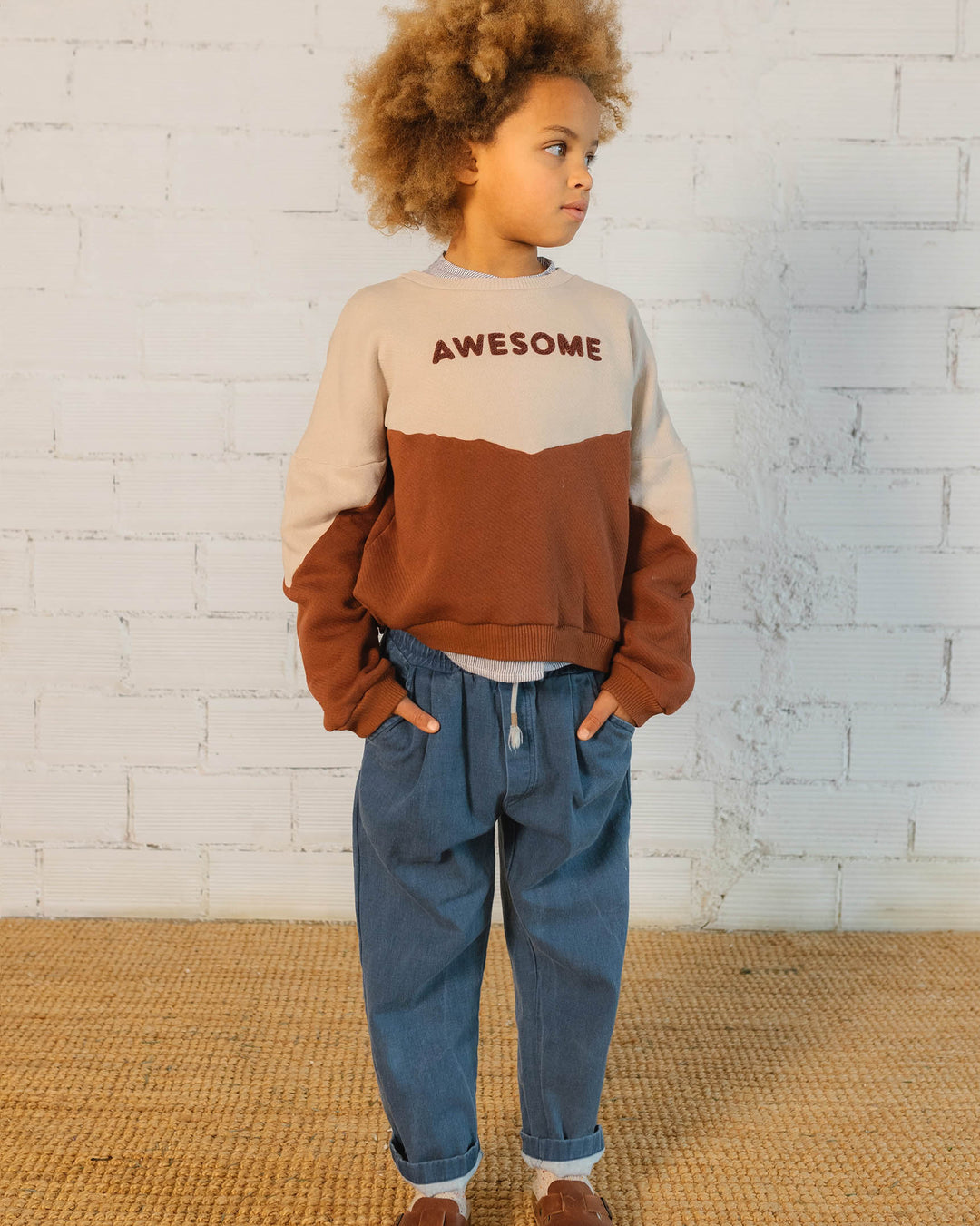 Buho katoenen fleece sweater in Henna met "Awesome" borduursel, lange mouwen en geribde boorden