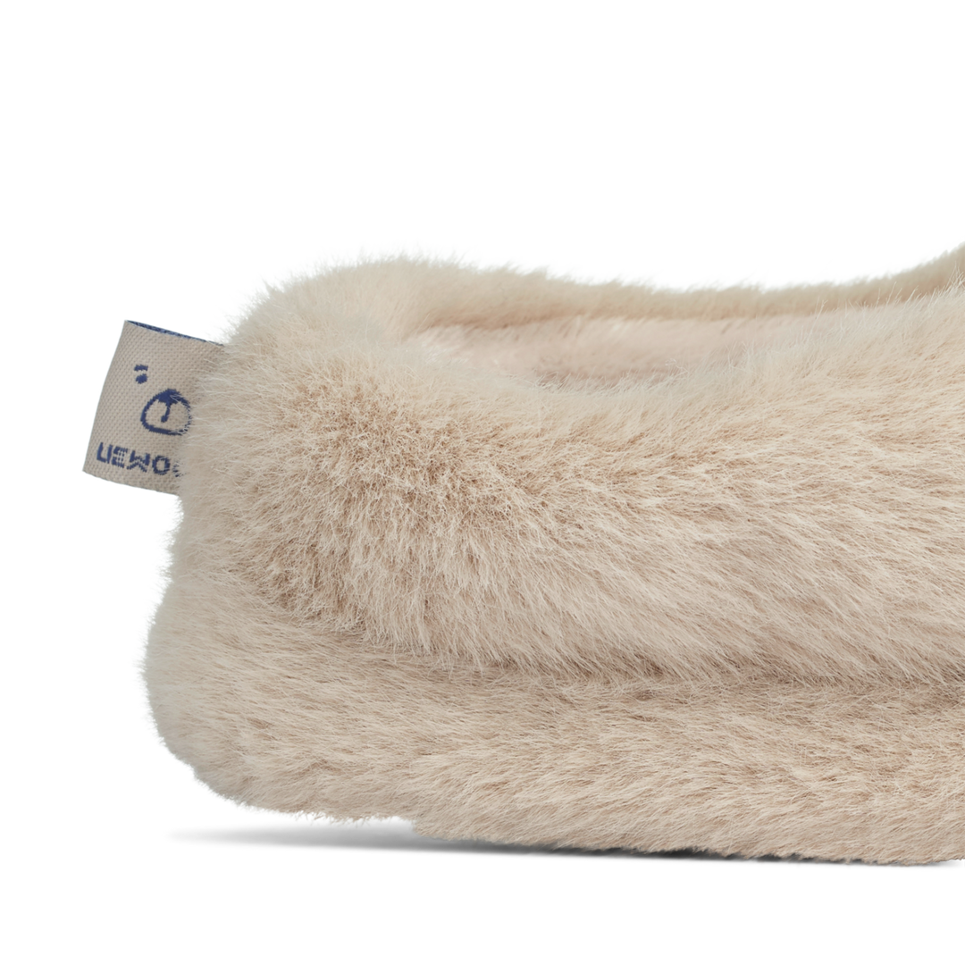 Witte Liewood pantoffels Aviaja Bear met konijnenontwerp en anti-slipzool, perfect voor binnengebruik