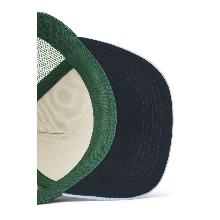 Liewood Delia trucker pet in Classic Navy Multi Mix met ademend gaas en zonneklep
