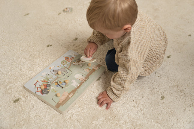 Little Dutch houten geluidenpuzzel met 7 diertjes en een tractor uit de Little Farm collectie.