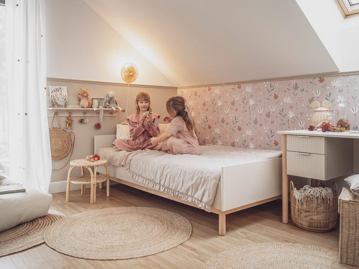 Champagne Pinio Miloo kinderbed 90x200 cm met verstelbare lattenbodem en houten poten
