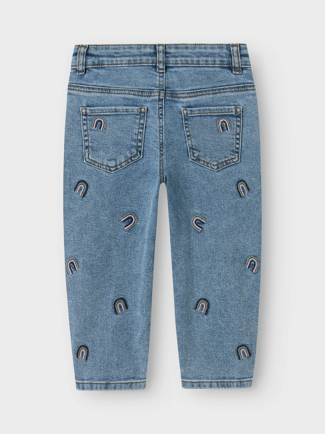 Denimblauwe mom fit jeans van Name It met regenboogborduursel en verstelbare taille