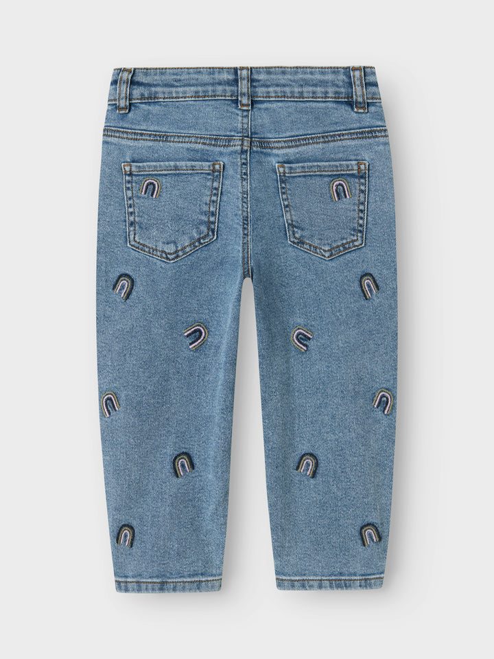Denimblauwe mom fit jeans van Name It met regenboogborduursel en verstelbare taille