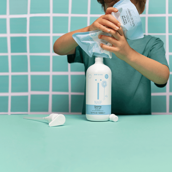 Naïf milde wasgel baby 500ml met katoenzaadolie en natuurlijke ingrediënten