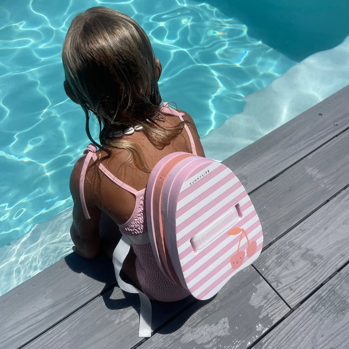 Zwemhulp rugzak met roze strepen en kersenprint van Sunnylife