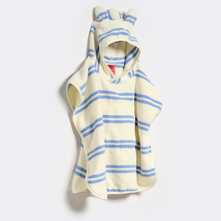 Kinderponcho met blauwe strepen en zachte badstof van Sunnylife, model Sid the Seagull