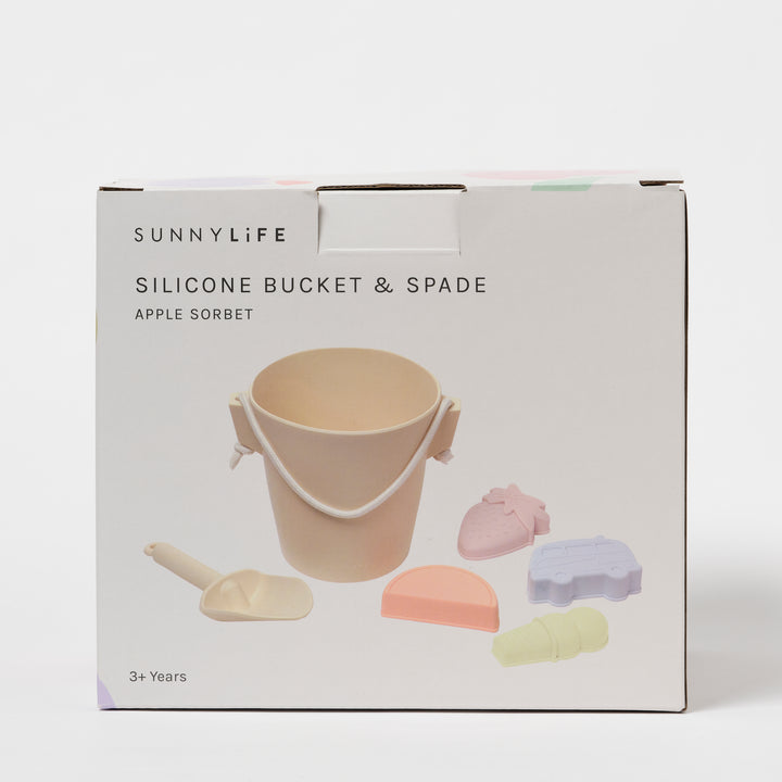 Pastelgekleurde silicone strandset met emmer, spade en zandvormen van Sunnylife