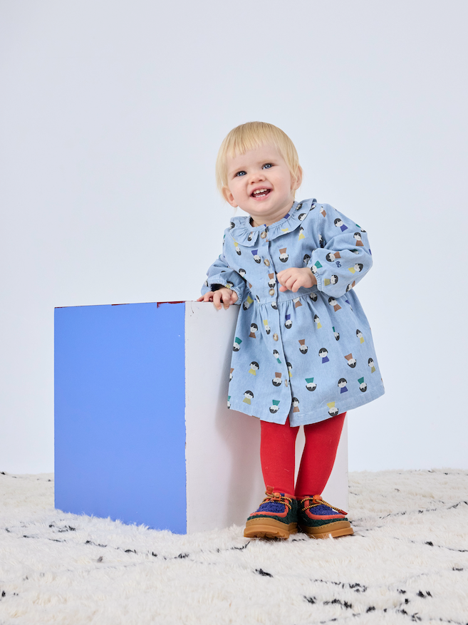 Bobo Choses - Jurk Baby Game Pawns All Over Denim Light Blue