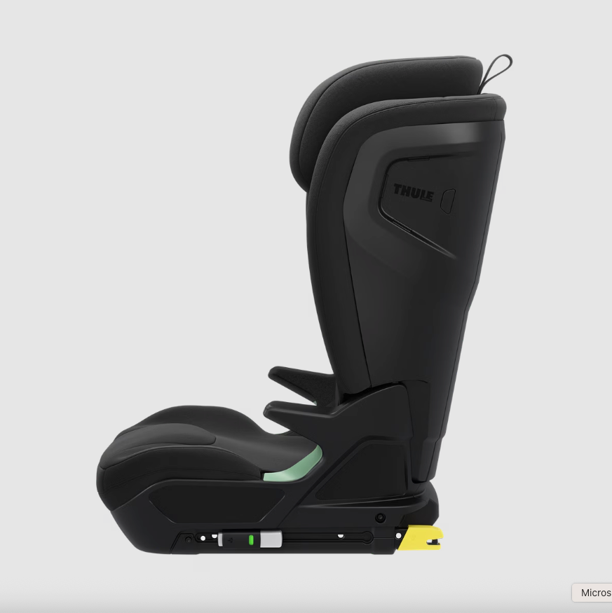 Thule Palm Booster autostoel met hoge rugleuning in zwarte uitvoering