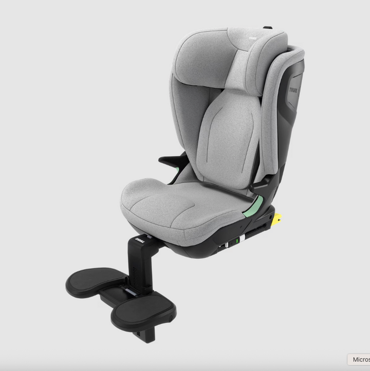 Thule Palm voetensteun voor autostoel, zwart en inklapbaar design