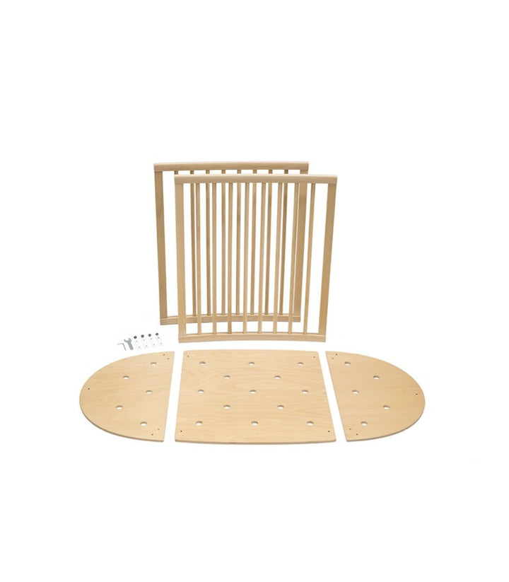 Stokke Sleepi V3 Bedverlenging in natural finish, transformeert Mini wieg naar ledikant, gemaakt van FSC®-gecertificeerd beukenhout.