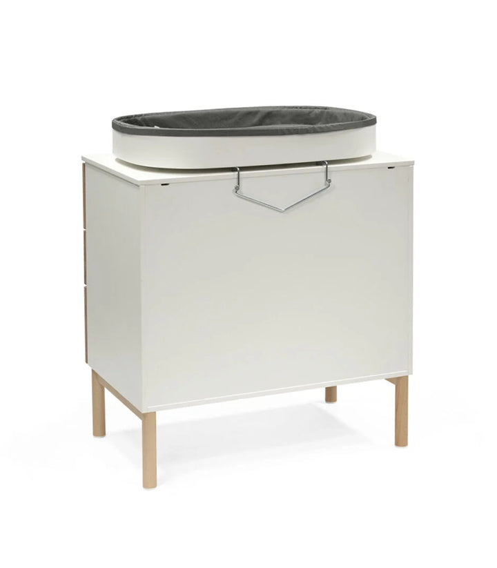 Stokke® Sleepi™ Commodeblad met waterafstotend verschoonkussen en beschermende zijkanten