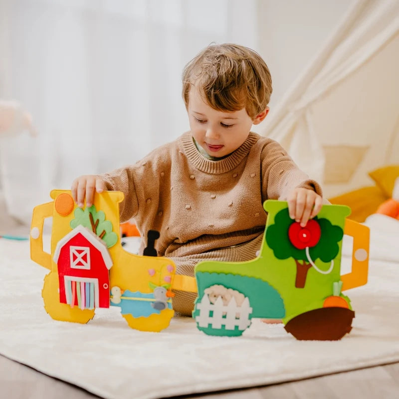 Jolly Designs - Travel Buddy Traktor