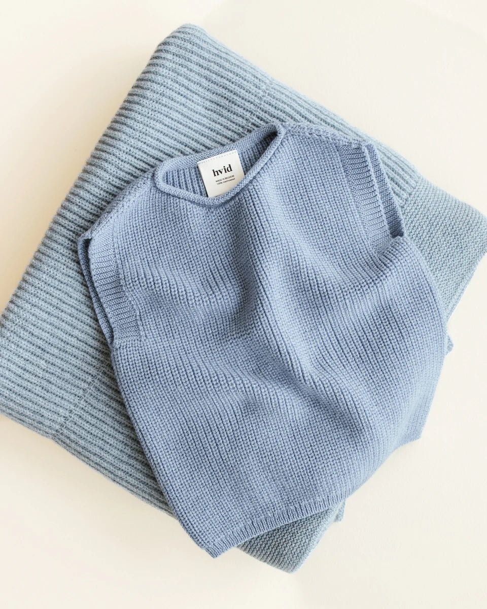 Hvid Harvey debardeur in Light Blue, merinowollen babyvestje