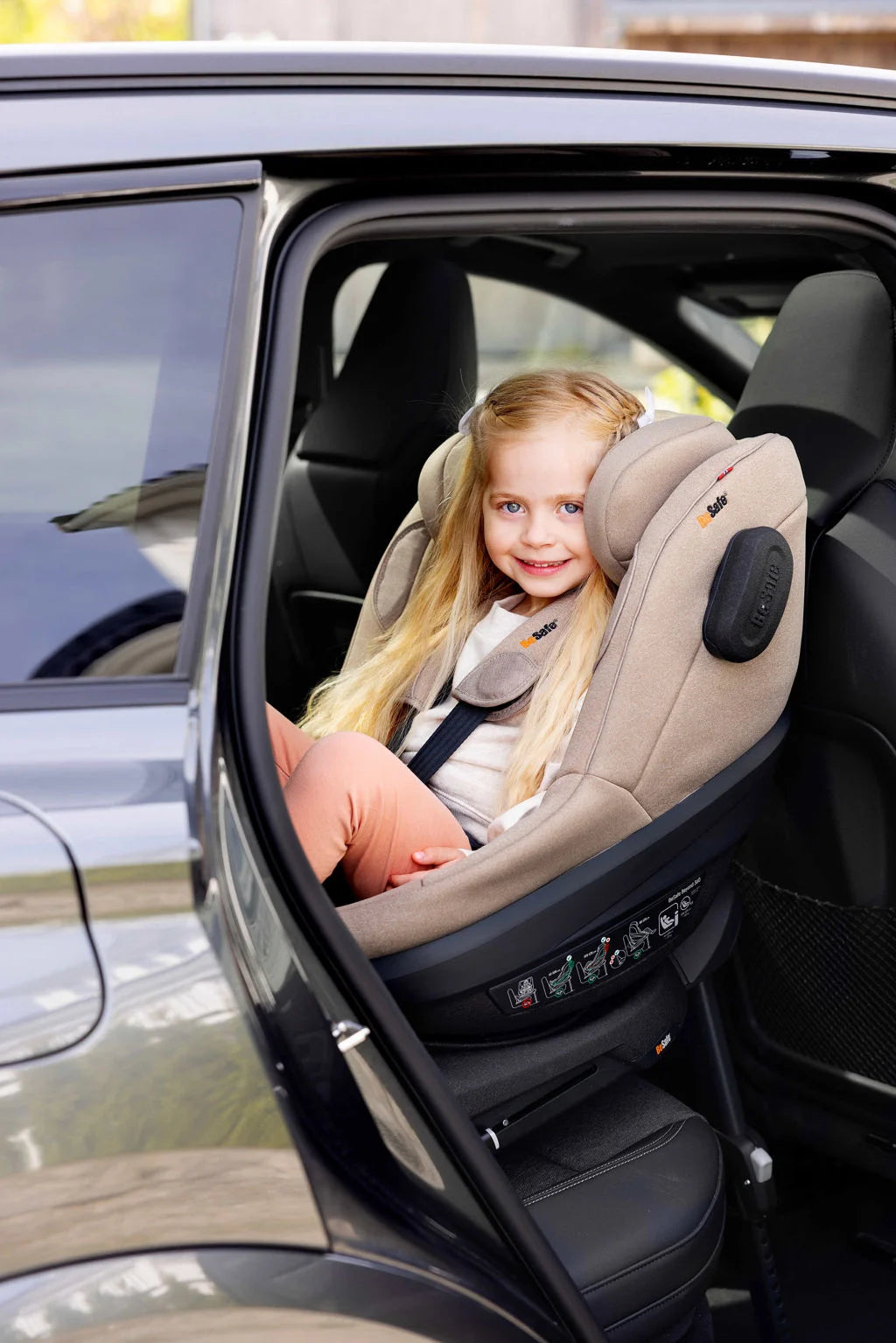 Besafe - Autostoel Beyond 2 360 Groep 1-2 | Dark Sand Soft Breeze