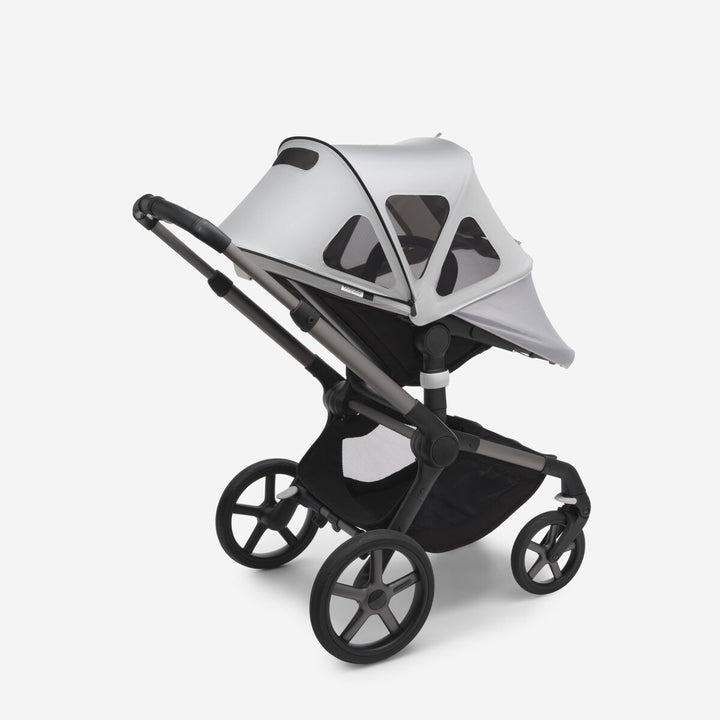 Bugaboo Fox5 Breezy Zonnekap in Misty Grey met UPF 50+ bescherming en breezy venster.