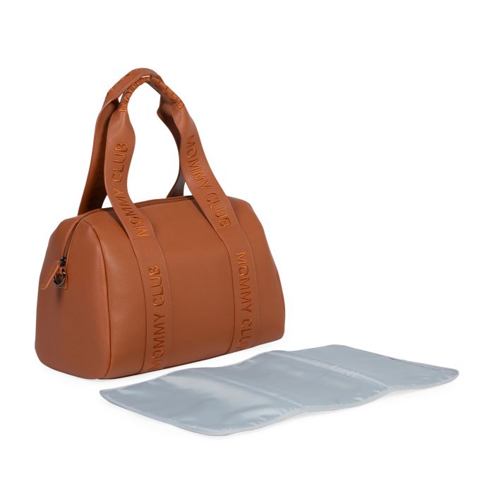 Childhome Verzorgingstas Mommy Club in Simli Leather Brown, stijlvol en praktisch.