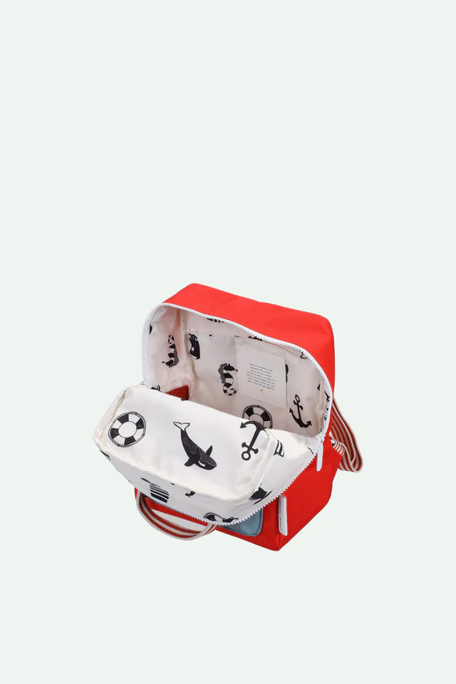 Sticky Lemon rugzak Wonders Enveloppe Small Red Hat met kleurrijk design en waterdichte voering