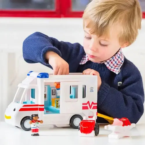 WOW Toys - Speelgoedambulance Robin’s Medical Rescue | Ambulance Speelset voor Peuters