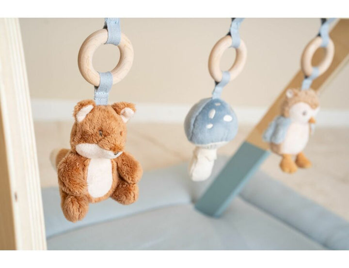 Little Dutch babygym met bosthema en schattige speeltjes, zoals een vosje, uil en paddestoel.