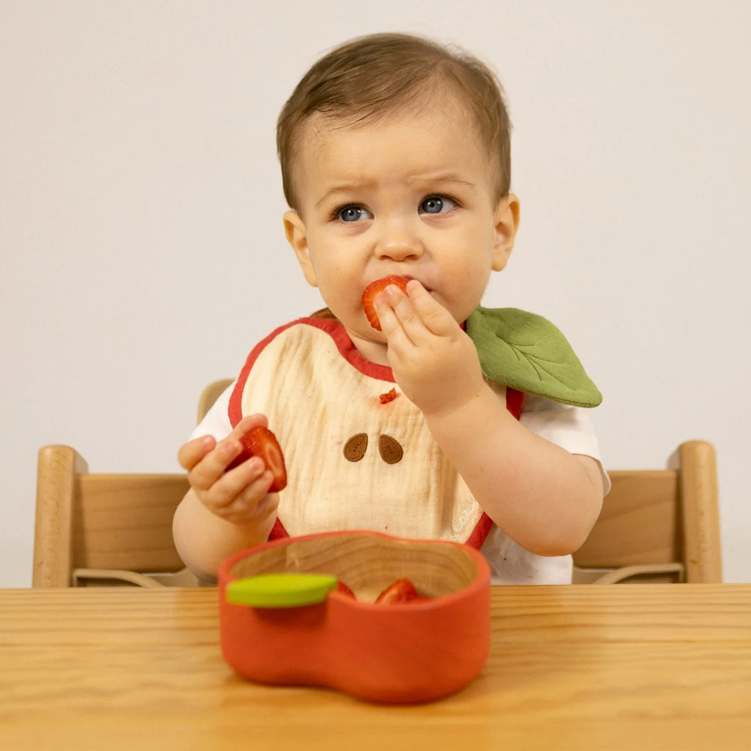 Oli & Carol - Eetset Bord + Lepel Wally Pepa The Apple | Rood